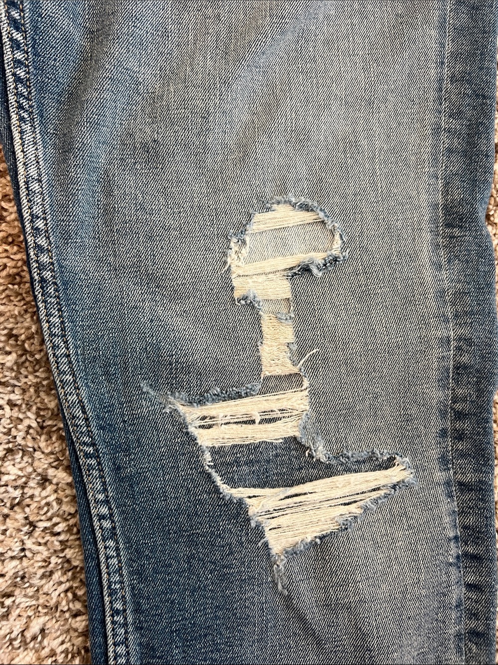 NWOT! Old Navy Men's Blue Distressed Denim Slim Cut Jeans 36 x 32 - Picture 8 of 12
